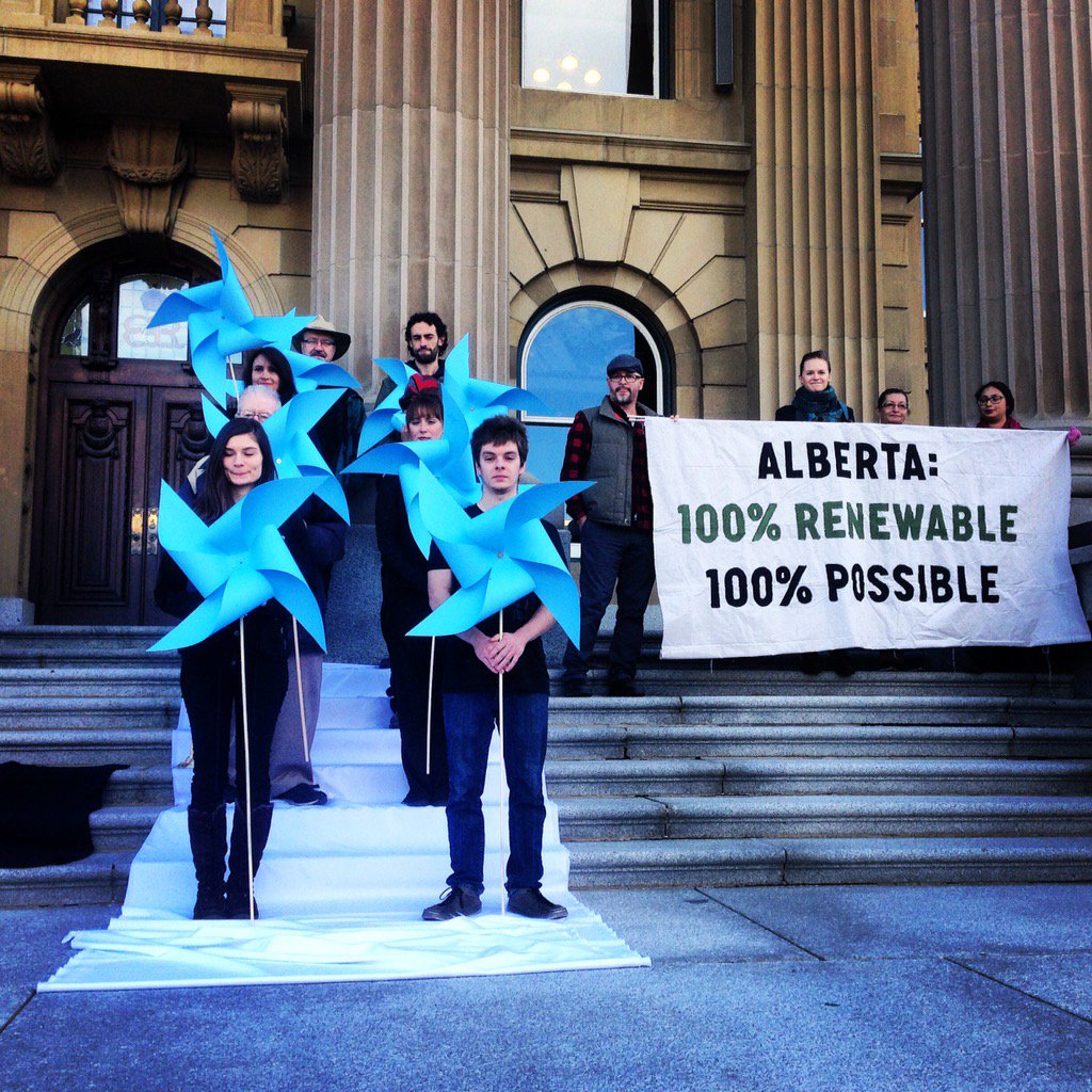 MikeHudema's tweet photo. #Alberta groups push Gov't for #greenjob investment: https://t.co/dDpTp3ZQFR #abclimate #abpoli #solar #100possible https://t.co/Avt23Oc2rB