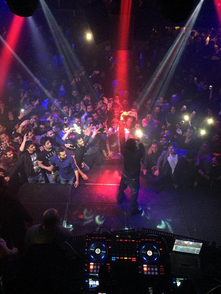 garyleecious's tweet photo. @iambohemia #Melbourne concert  @realmanojmeena  @BohemiaFansite @keeratdeep #kdmaustraliatour #punjabi #rap https://t.co/hip8cSdpqJ