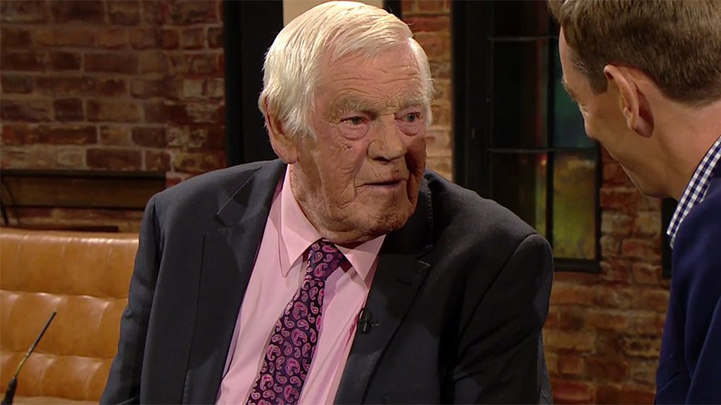 RTEplayer's tweet photo. The man / legend of the Irish country music scene - #BigTom on #LateLate https://t.co/j3r9zo4c6S @RTELateLateShow https://t.co/7AdIotj2vu