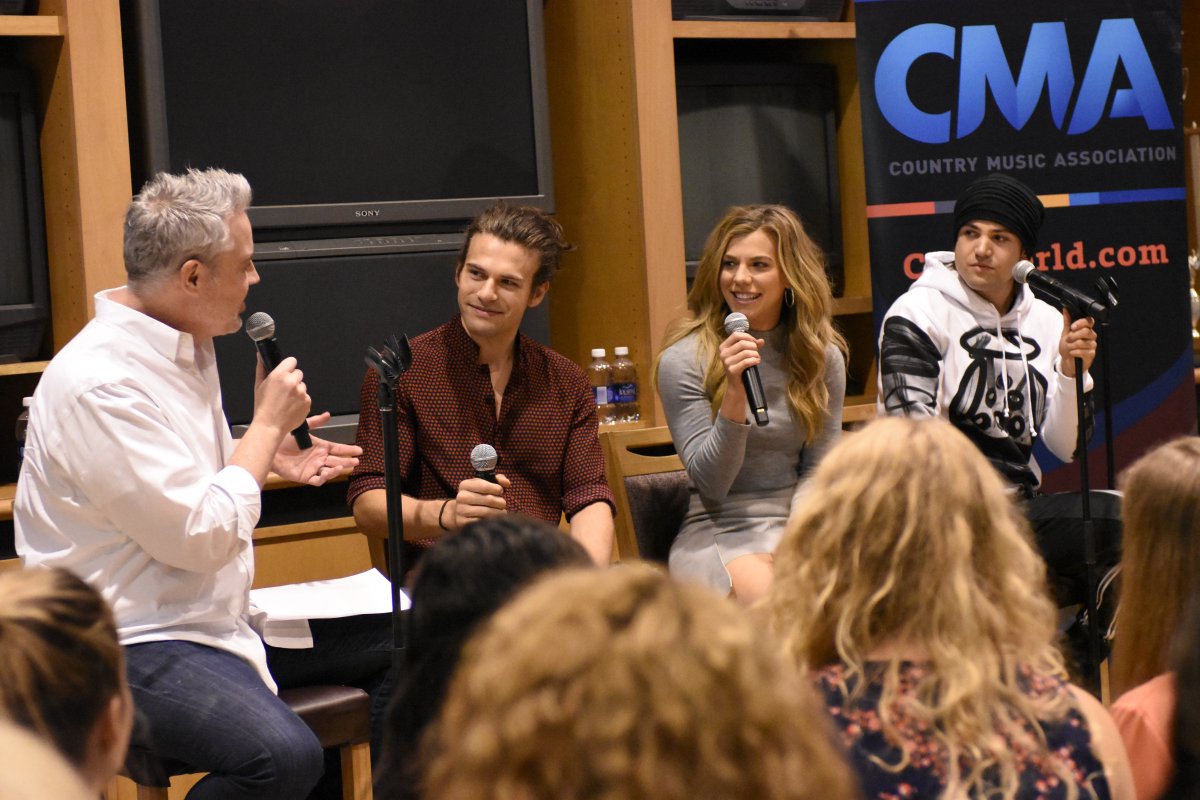 Thanks to @TheBandPerry and @BlairGarner for stopping by @VandyCMAEDU today for a Q&A with students!