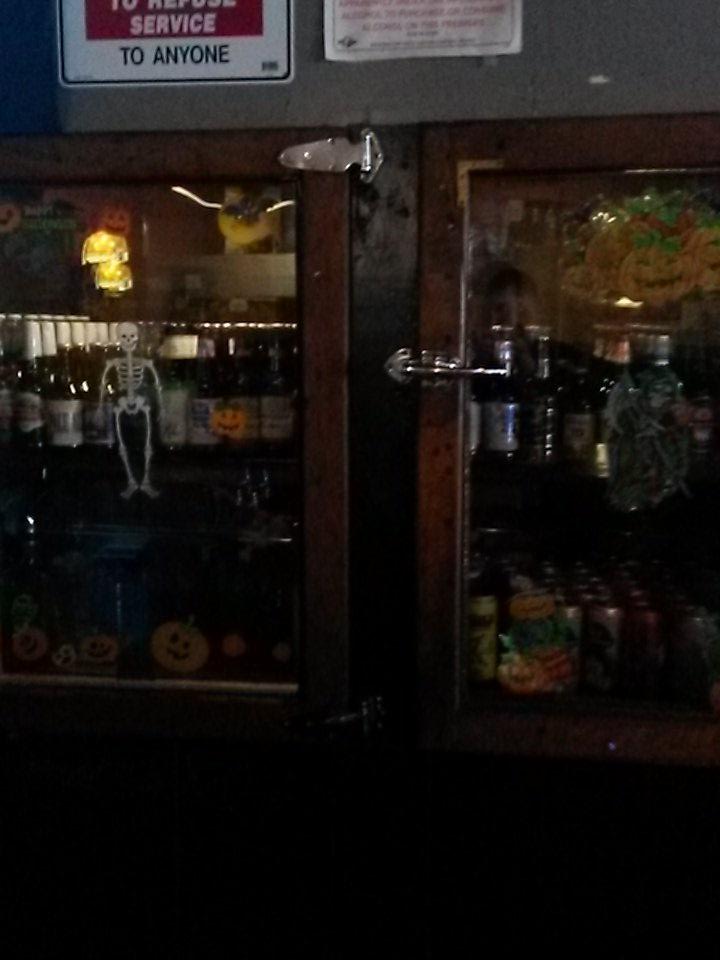 mrstuffrandom's tweet image. Wish my cabinets at my place had this good stuff in them. #bar #mainstreet #beer