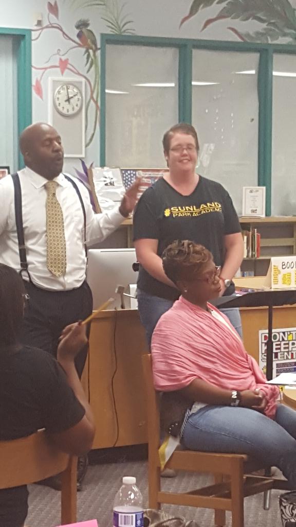 SunlandPk3's tweet photo. 10 Actions to Understand and Educate Students Application of a framework for Understanding Poverty. Great training! https://t.co/qT7kR71BOA