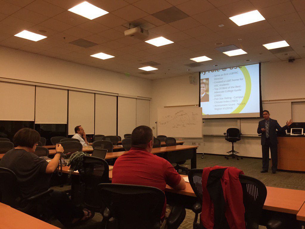 DeanRameen's tweet photo. Listening to @vincentvigil go over sexual identity presentation in class this evening. @USCRossier #ocuscfa15 https://t.co/8wdIaWTJW4