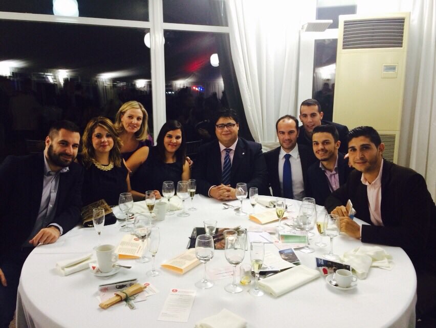 marcosantonr's tweet photo. Junto a los alumn@s del Especialista Universitario de #Auditoría de Cuentas. Grandes!! Gracias a todos! https://t.co/cBPoOrmnZu