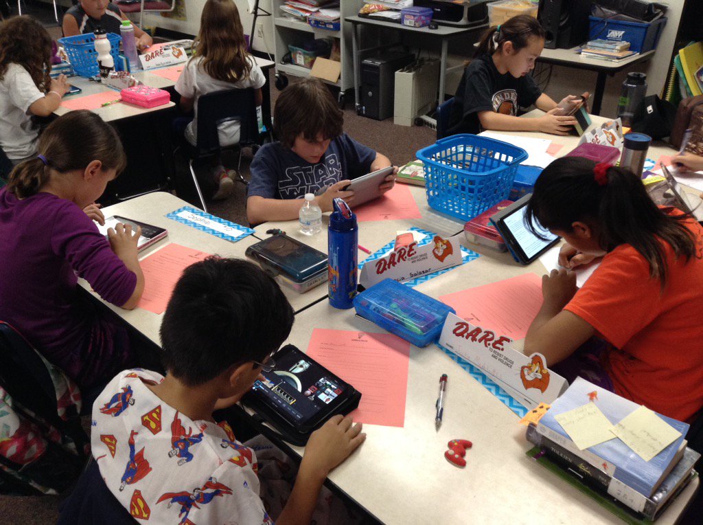 ItsAWhittyWorld's tweet photo. #GeniusHour kickoff! @HendersonHounds https://t.co/xRNiwI1zP1