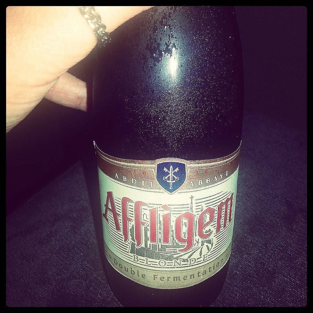 AffligemMexico's tweet photo. A partir de hoje só tomo cerveja belga 😁
#cerveja #cervejabelga #blonde #affligem #doublefermentation by disomers https://t.co/jch8va3d8c