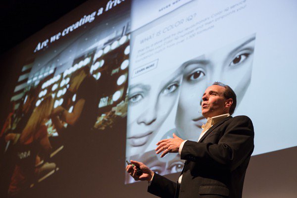 sourceweekly's tweet photo. Bend's Venture Conference presented local startups with awards, cash prizes, &amp; services https://t.co/RHxcp1BtTM https://t.co/MPP8B7F1lF