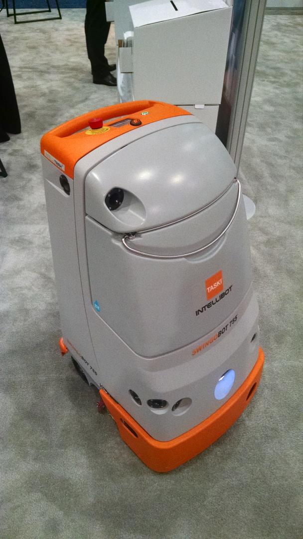 srtlabs's tweet image. Caught up with the crew at @IntellibotRobot yesterday to check out their bots at #ISSA2015! #robots #robotcleaning