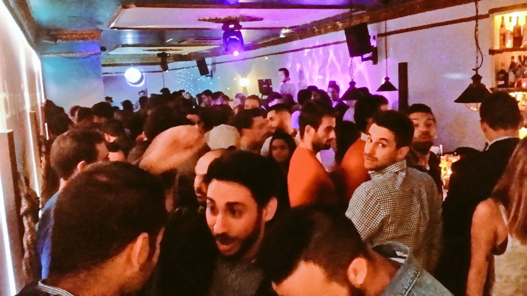 Calentando motores...🔥
#Viernes #Gondolier
#cascoantiguo #number1