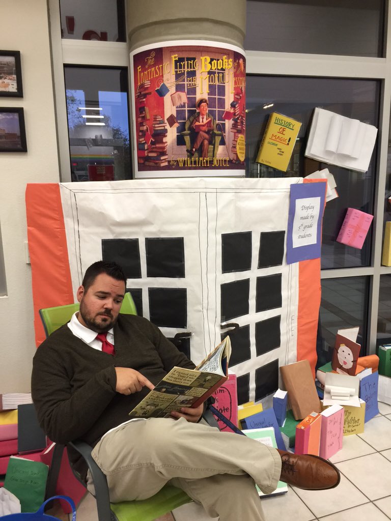 5th Grade Team ROCKED our PTA Fall Festival! #walelm <a href="/TriciaDrake1/">Tricia Drake</a> @Mr_Buhrow