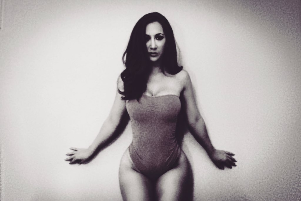 JaydenMichele's tweet photo. ⏳https://t.co/Zv6HmGaeuX https://t.co/UF5eaREtZz