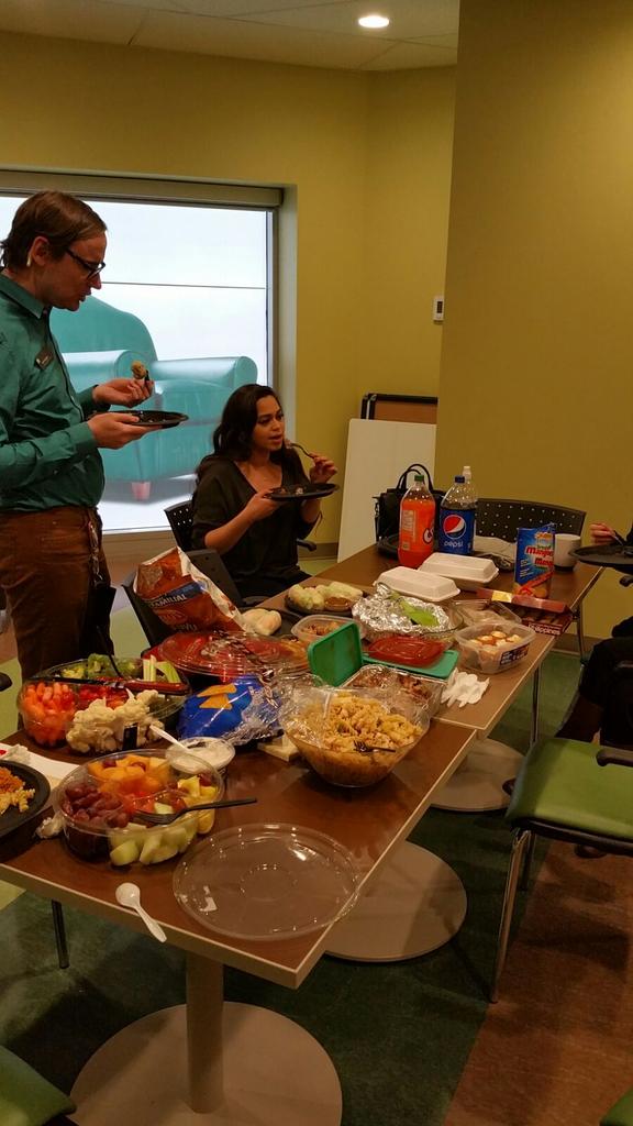 8255 potluck green friday fun @thomasso_TD <a href="/Ashley_Jewers/">Ashley Jewers</a> @Lcolangelo_TD @BrianGervais_TD <a href="/JennyLipton_TD/">Jenny Lipton</a>