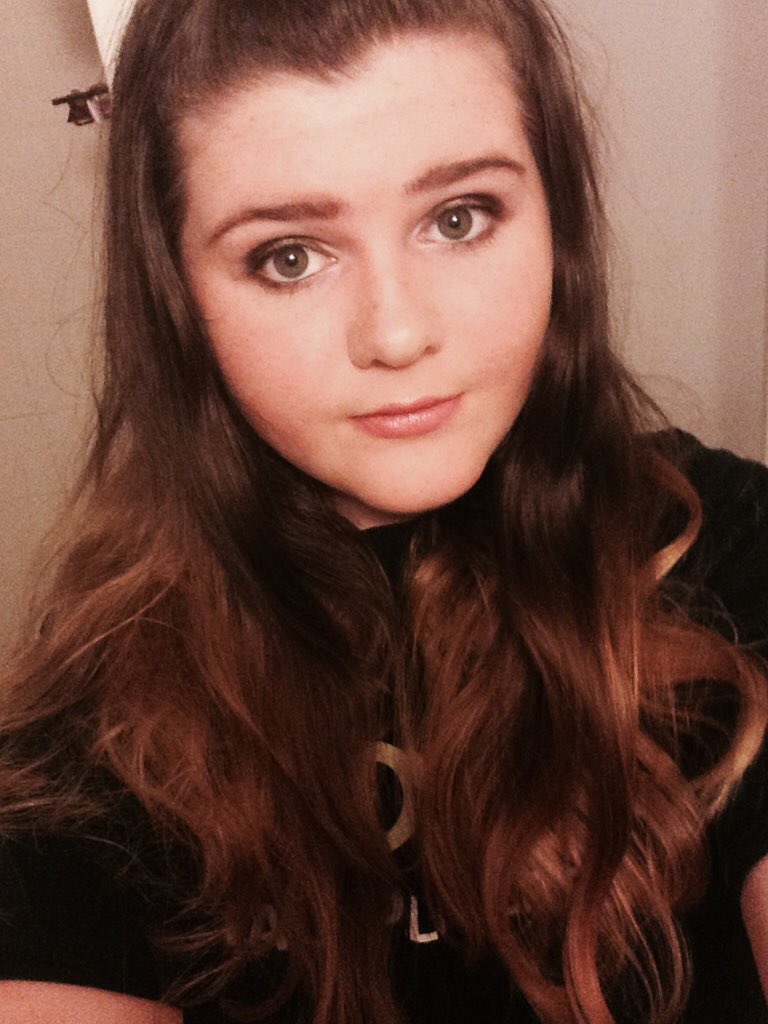 04Strowbridge's tweet image. Did my makeup ❤️