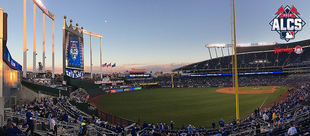 MLB's tweet photo. Grab a seat, watch the game.

#ALCS Game 6 begins NOW on @FS1, @Sportsnet. #OwnOctober https://t.co/PnRRPIQ7JN