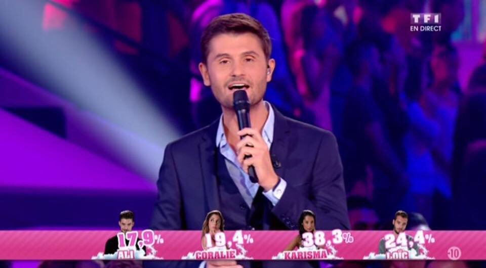 RealityTv_News's tweet photo. Un beug non? C'est pas possible! #SS9 https://t.co/1UtU7olhUj