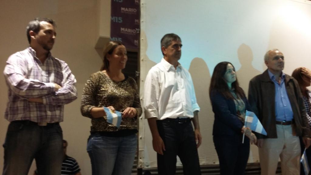 ValeriaArata's tweet photo. @mariomeoni junto a cientos de vecinos y militantes porque #SeTrataDeJunin #MarioIntendente https://t.co/d19Z304P3c