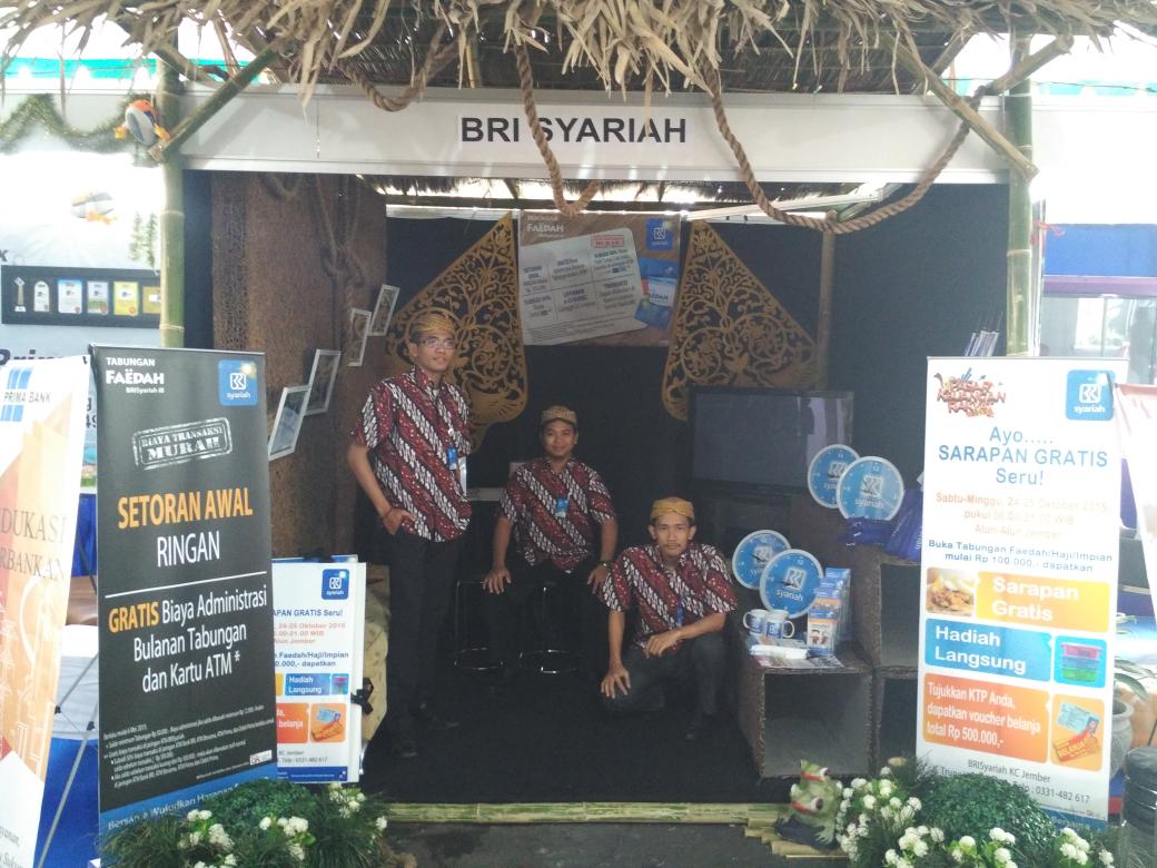 ericfaruqi's tweet photo. Kunjungi stand @BRISyariah Jember di event Pasar Keuangan Rakyat 24-25 Okt di alun2 Jember, dptkn brgm hdiah menarik https://t.co/ENsk8eHiM0