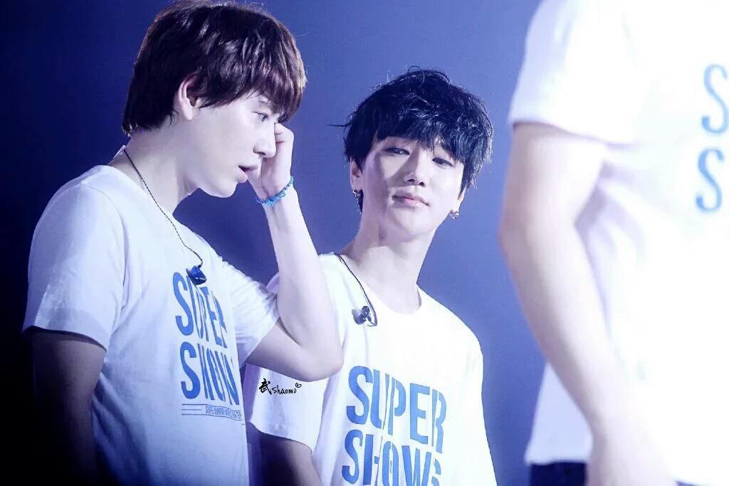 CloudsBrazil's tweet photo. 150712 #SS6Encore

[武邵漠SUJU最高, YesungMorocco] https://t.co/hzvAEoam1W