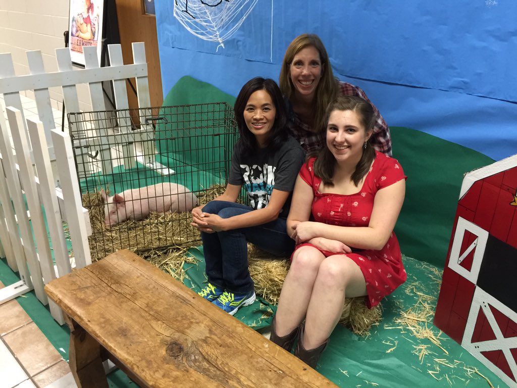That's some team with an awesome pig! #walelm