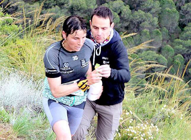 ingravidosRadio's tweet photo. Felicidades Nuria! La palentina Nuria Domínguez gana Copa España Carreras Montaña Ultra tras aplazar #bluetrail2015 https://t.co/bbpVXC9Y8C