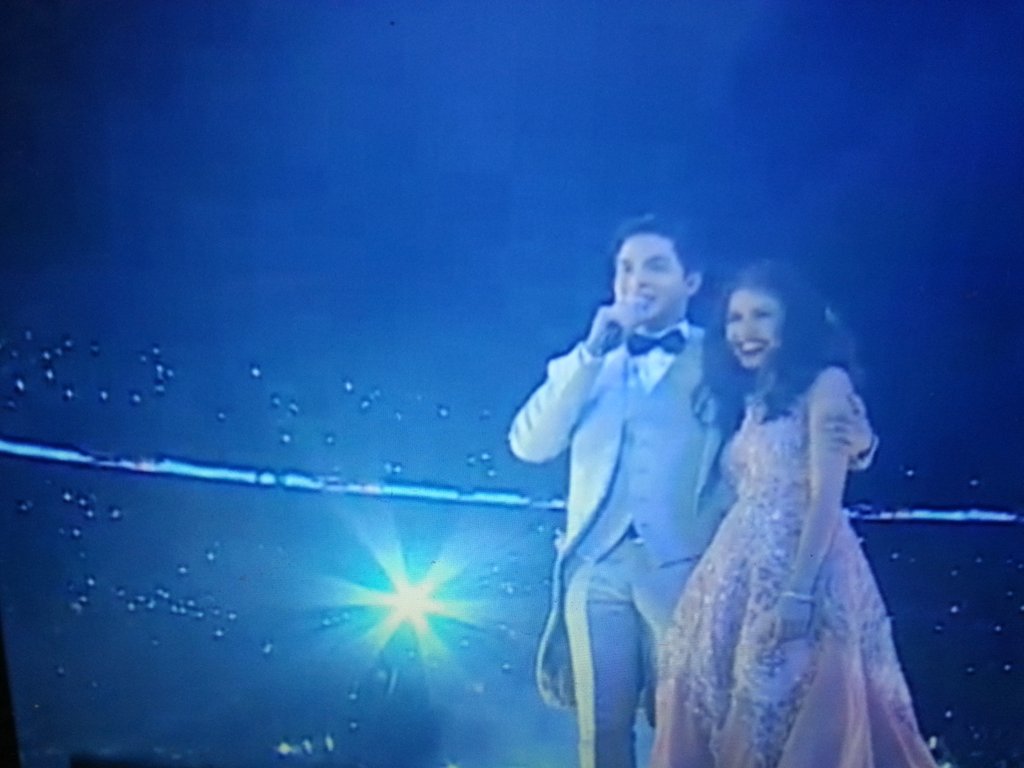 nessydc's tweet photo. Im in tears really. The goose bumps all over me. @ayheen11 
#ALDubEBTamangPanahon https://t.co/s9ImzqiI95