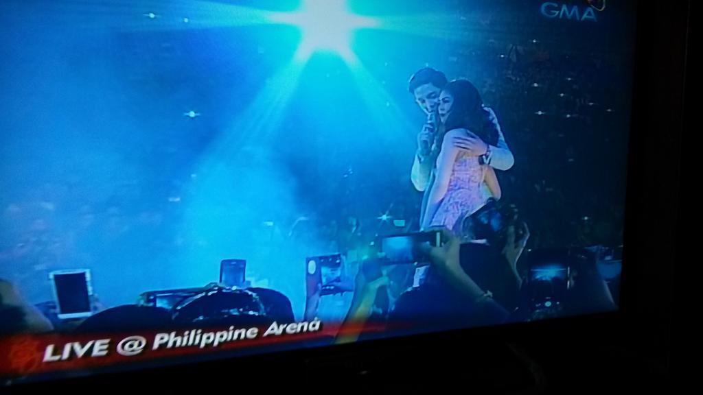RamLee0403's tweet image. "@JoodithHeart: God gave me you. 💞 #ALDubEBTamangPanahon #aldub #RIPShowtime https://t.co/d0YLMZy7Kk"