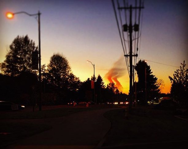 Depth_Punch's tweet photo. Downtown #NorthBendWA #SunsetHighway https://t.co/OR48XojRVx
