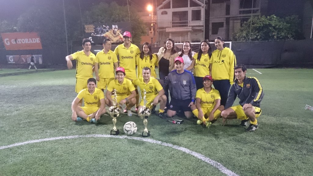 CanchaHooligans's tweet photo. #Final #CopaLan #2015 en @CanchaHooligans #FútbolAOtroNivel #LanEcuador #Eventos #Empresas #Torneos #Campeonatos https://t.co/CfMgJC52yr
