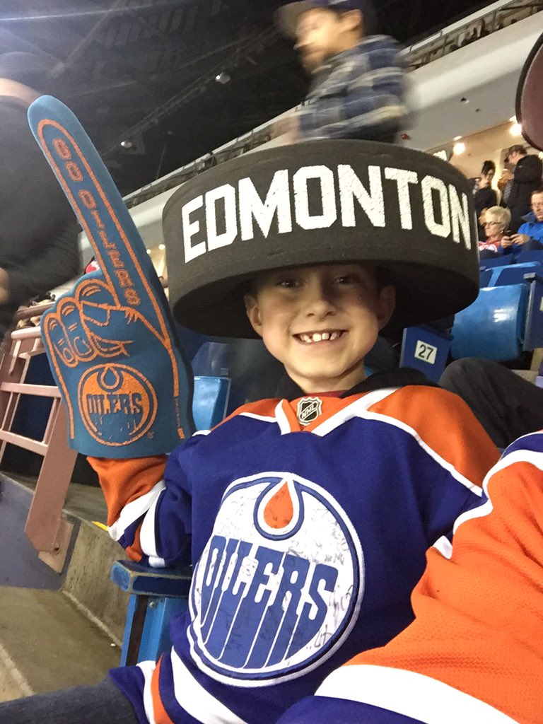 Marc_Mochon's tweet photo. @EdmontonOilers Let's go boys, Nate is pumped! https://t.co/1BJBLc0UmF