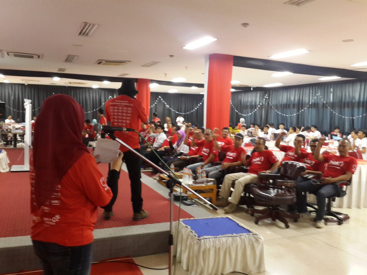 fajareridianto's tweet photo. Ucapan "Selamat pageeeee....!!" Mengawali #hackathonMerdeka makassar https://t.co/Dgi7MVg2m4