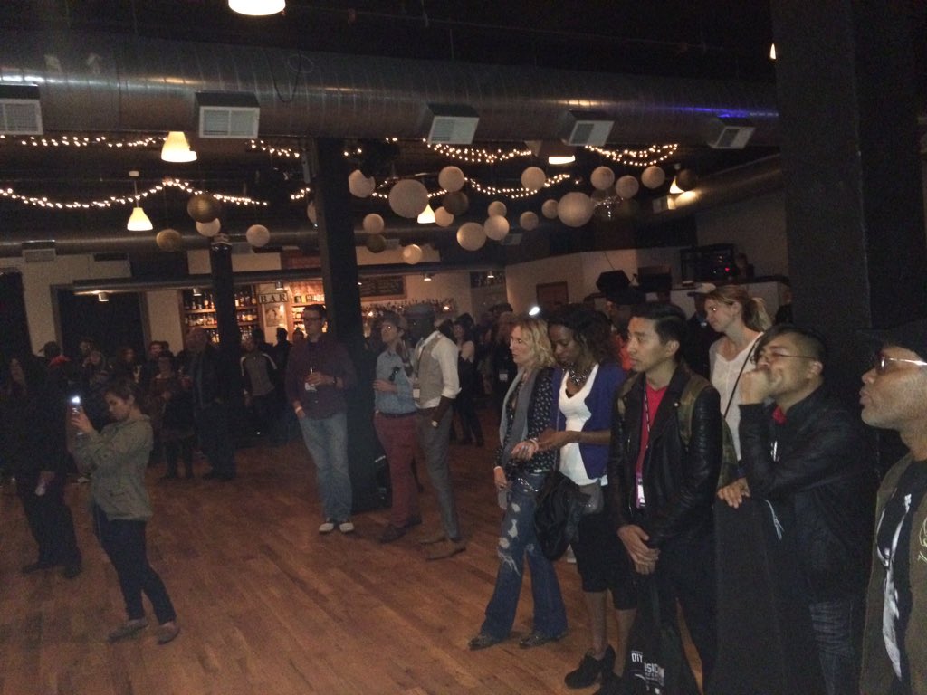 Jessica21lynn's tweet photo. #shureOpenMic https://t.co/bDDp78LfJO
