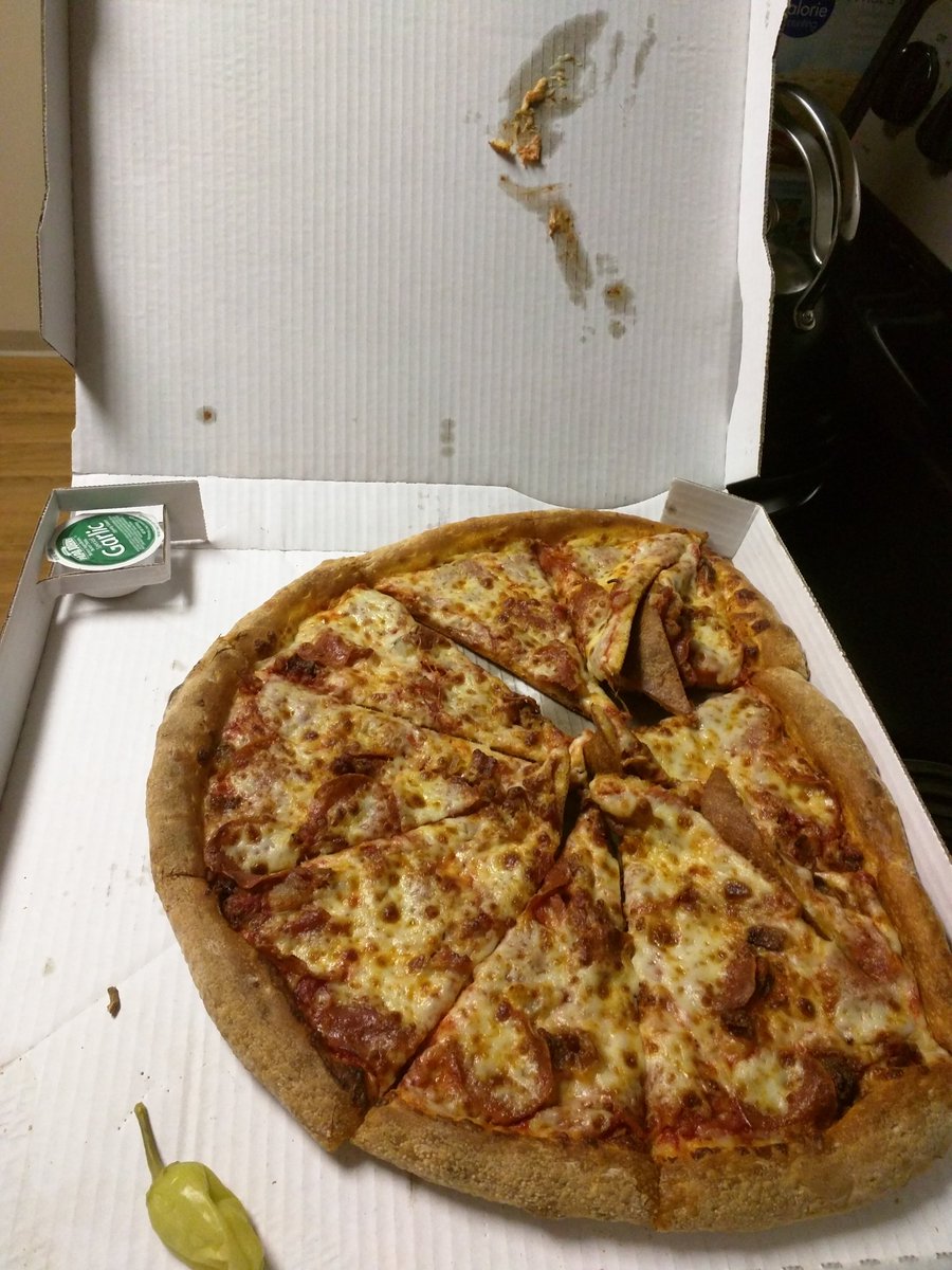 sometimesrock's tweet image. Oh come on @PapaJohns
