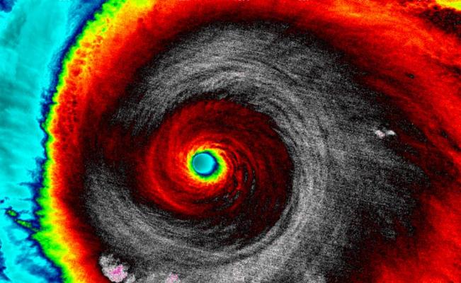 El_Universal_Mx's tweet photo. ¿Por qué "Patricia" creció tan rápido?; pasó de tormenta tropical a huracán en 30 hrs. https://t.co/PhaLmUhDkg https://t.co/fFIy7XqsPU