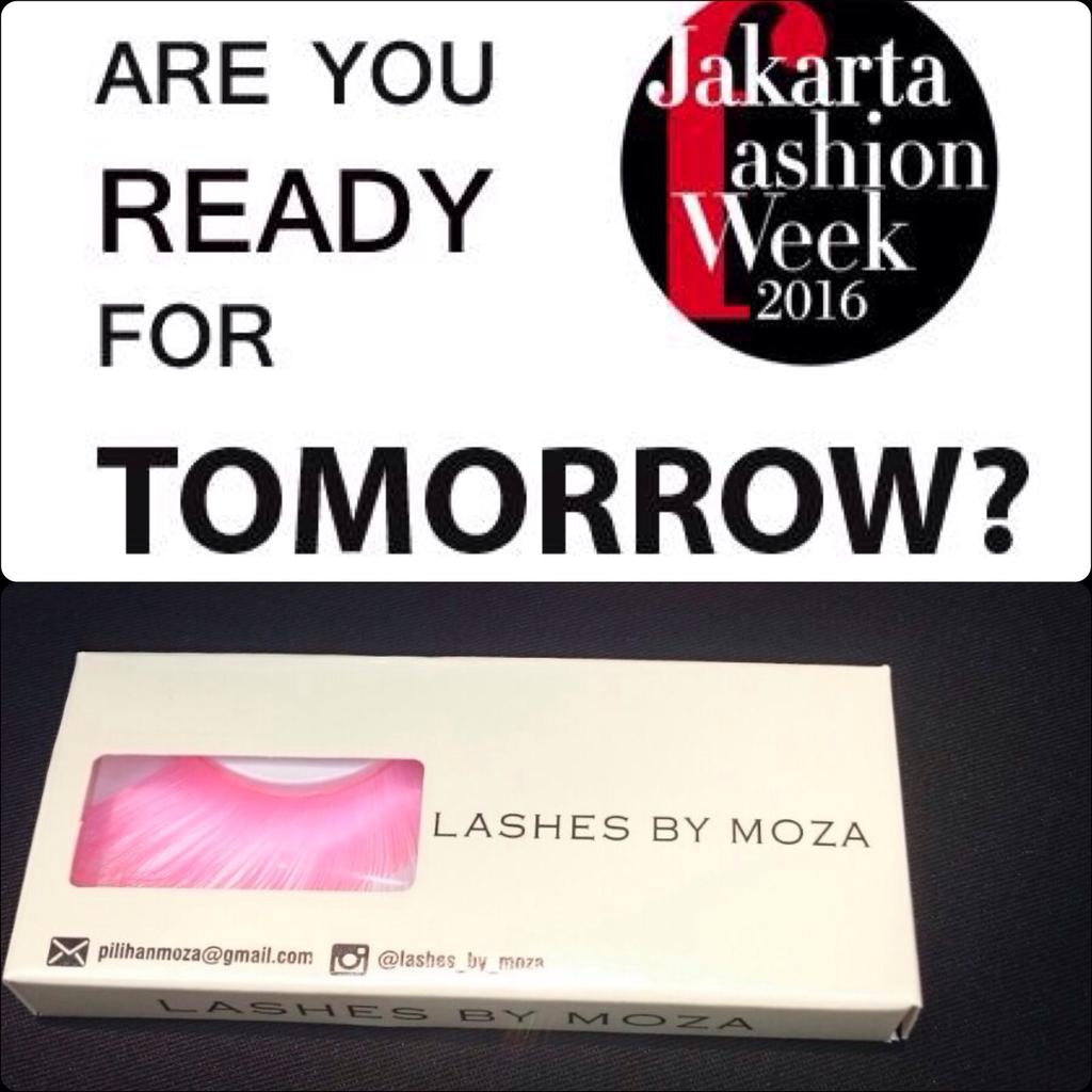 Its today, #lashesbymoza goes #pink for <a href="/jfwofficial/">JFW.</a> 
SATURDAY ' Oct 24th #urocks <a href="/ufm947/">94.7 UFM Jakarta</a>  7pm <a href="/Atrium/">Atrium</a> <a href="/senayan_city/">Senayan City Mall</a>