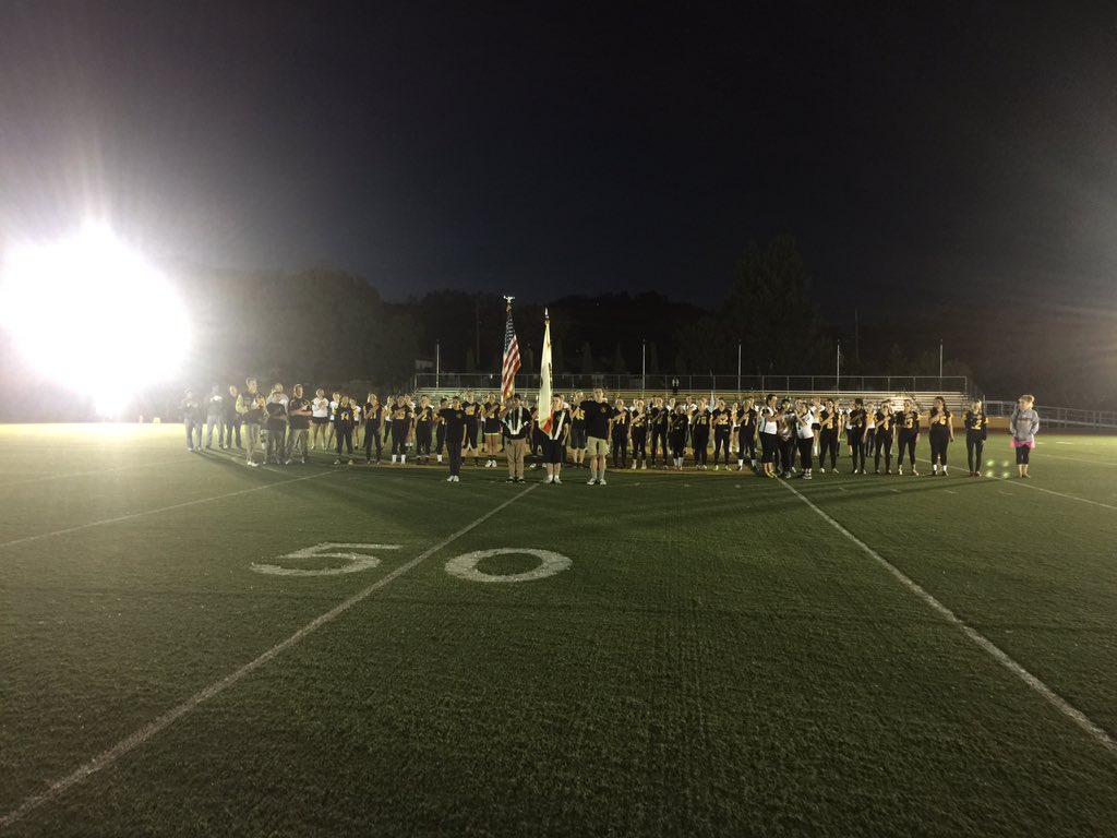 NovatoPride's tweet photo. Powder Puff 2015 begins! https://t.co/mYeGrTazrg