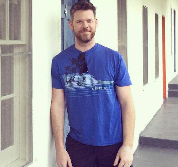 PerezHilton's tweet image. .@AshBenzo, @ParisHilton, &amp;amp; more react to the tragic loss of makeup artist #JakeBailey goo.gl/sSe0A1