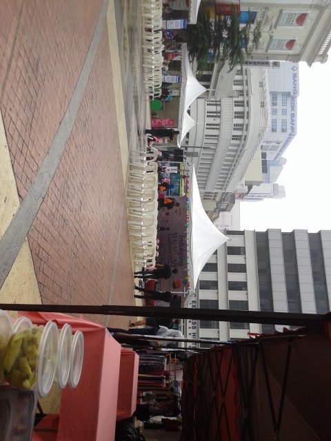 DETAEVENT's tweet photo. Now happening yoga by Atilia Haron

Live update from Dataran Medan Pasar for #IMCulture15 @IMCulture15 https://t.co/GZW5K1WuLm