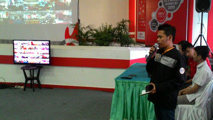 hackpalembang's tweet photo. Kata Sambutan dari Koordinator kita, Johan Wahyudi.!
 @Code4Nation @HackathonMDK #Code4Nation #hackathonmdk https://t.co/GOZRgakBZ7