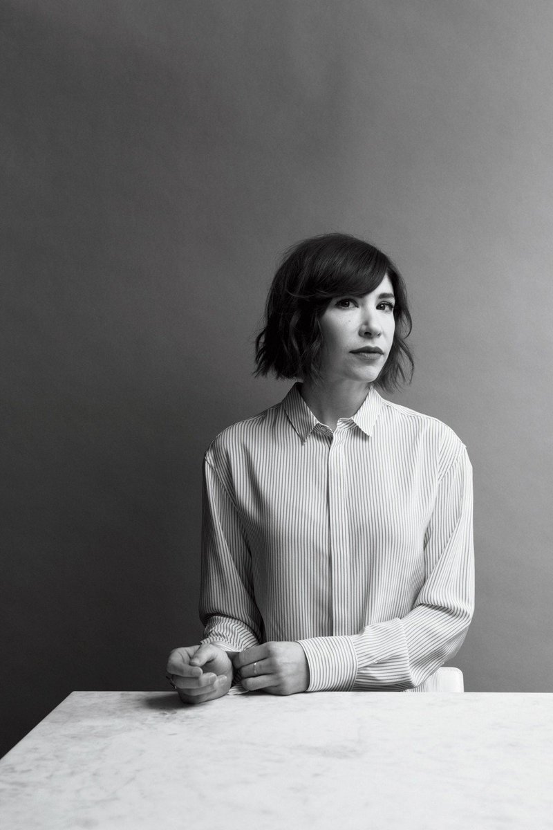 ELLEmagazine's tweet photo. Cool Girl Carrie Brownstein Also Great at Writing https://t.co/MasZuTws22 https://t.co/O8RlG9vp2h