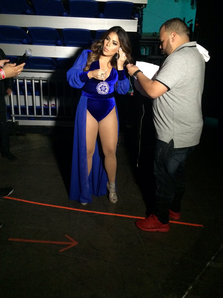 GEVENTOSPR's tweet photo. @Janid entrando a la tarima @OptimoOfficial en el @ColiseoPR interpretando Penicilina versión Bachata #Atrediva https://t.co/N6W796Exl4
