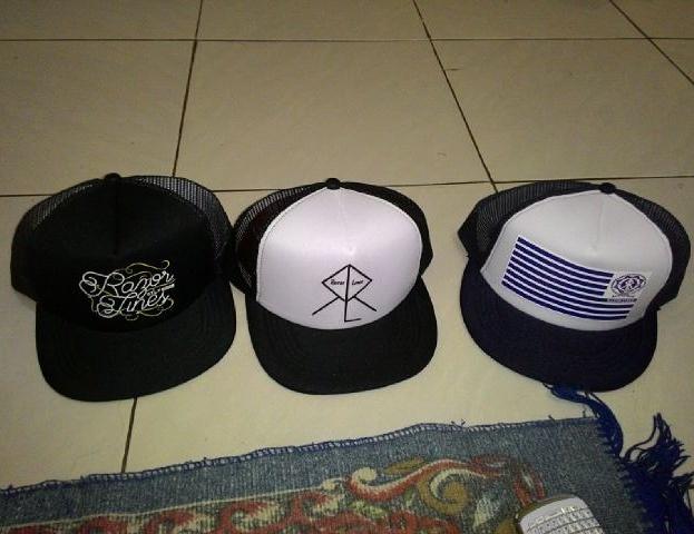 RAZOR.LINES.Clth™ tweet media