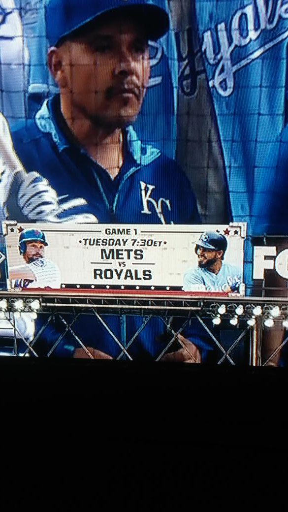 CorynneHutton's tweet photo. Jumping the gun a little don't you think #7thinning #BlueJays #ComeTogether #FoxSports#Royals# https://t.co/dOZ1AwZD9k