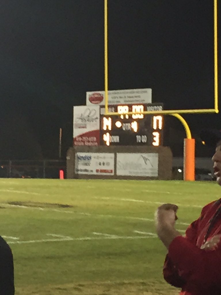 GarnerWest's tweet photo. 17-14 over Fuquay with a game winning field goal! https://t.co/wT4bUIPe8N