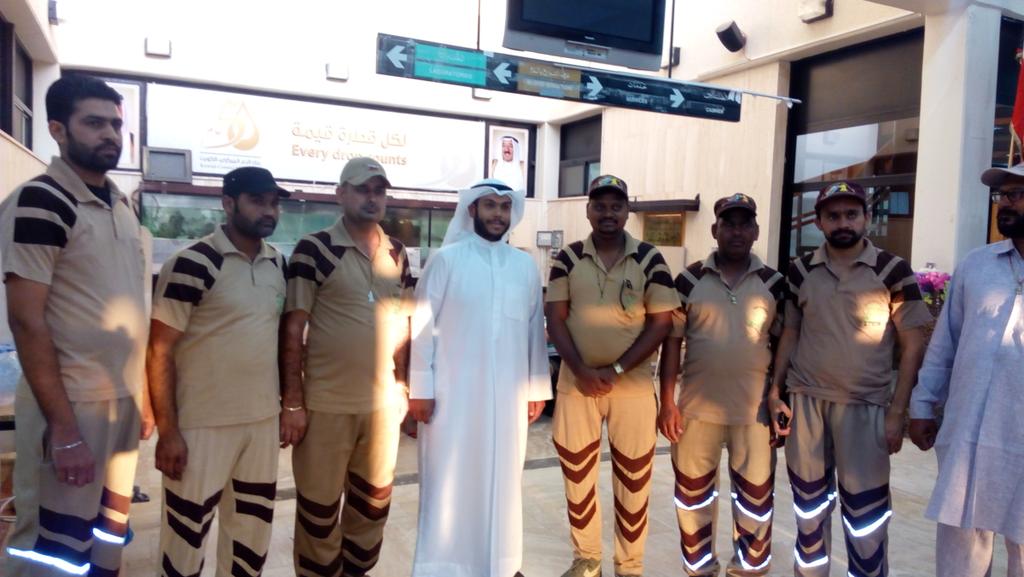 devrajinsan's tweet photo. @ITwingDSS #Craze4MSG2 Blood Donation Camp In Kuwait........ https://t.co/e1KWMnG47L