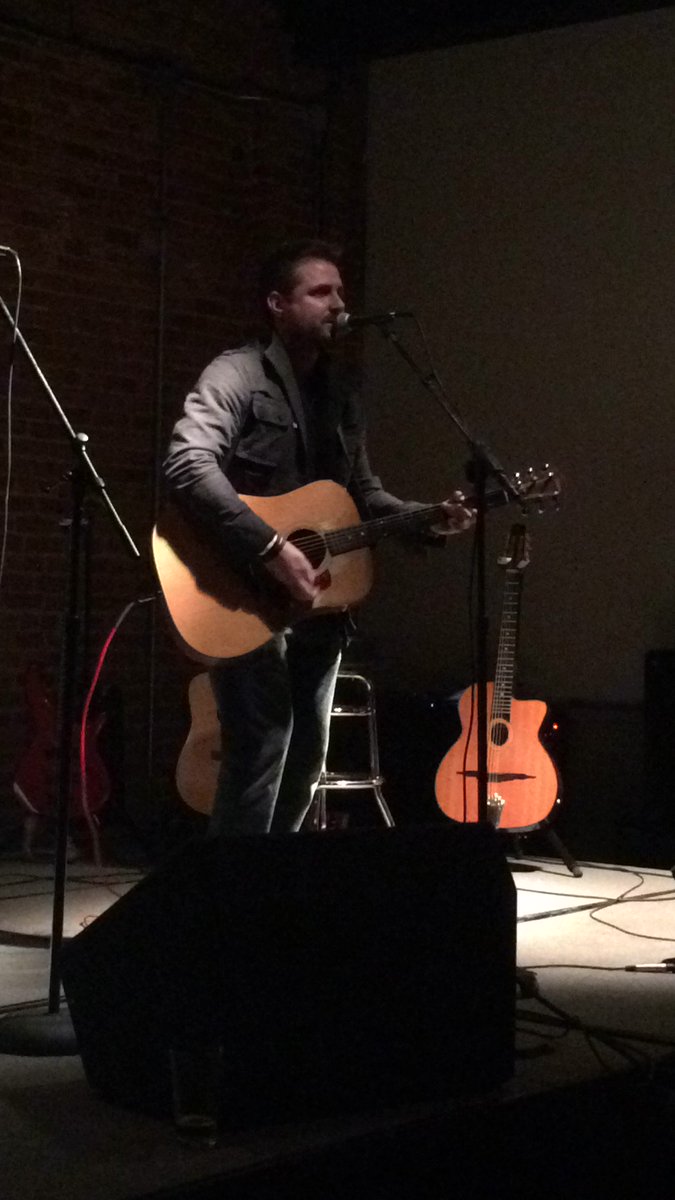 Jessica21lynn's tweet photo. #ShureOpenMic https://t.co/amX0Igk634