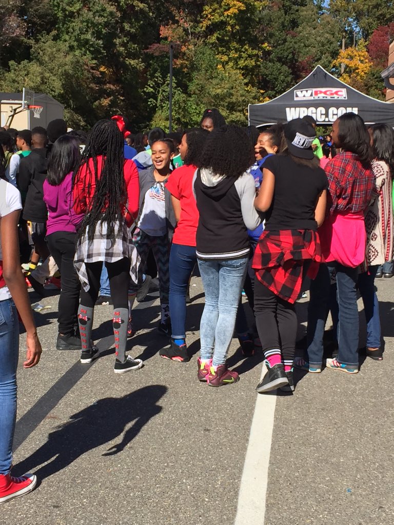 ncaseyriley's tweet photo. Kids had a blast today at pep rally. @CMITAcademy https://t.co/SzLPts0ARm