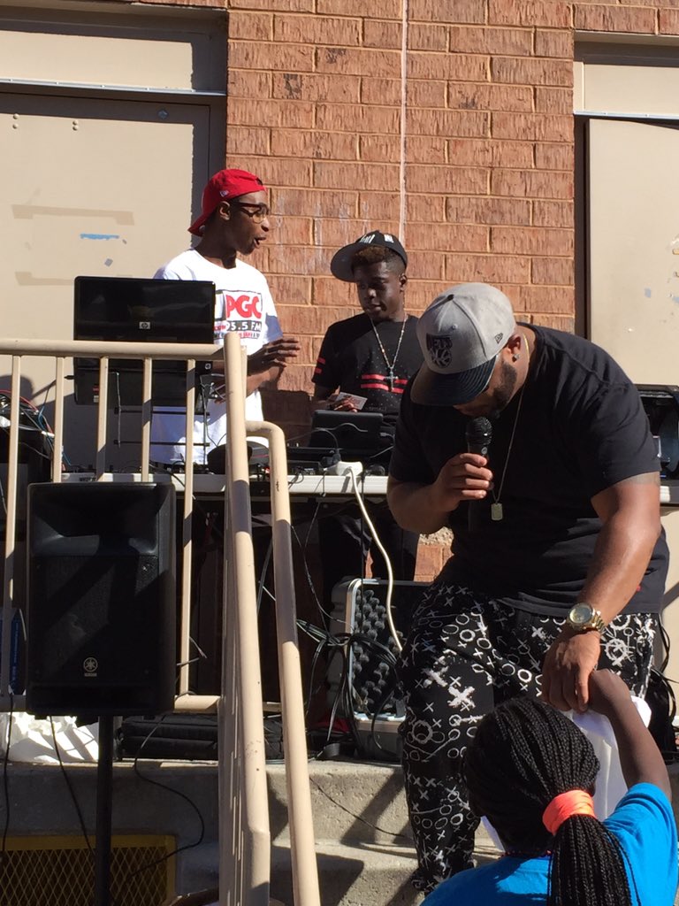 ncaseyriley's tweet photo. Scholars were having fun @CMITAcademy today with @WPGC https://t.co/eLZOHGYIpT