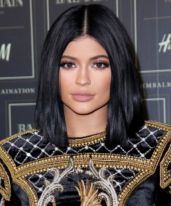 InStyle's tweet photo. Could this be the end of @KylieJenner's big lip phase? https://t.co/v7Ws1NoUUT https://t.co/BwR5Bd5Nz9