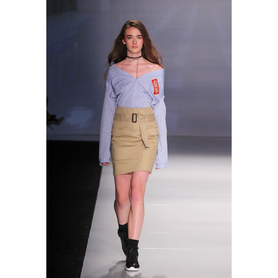 established2009's tweet photo. hong kiyoung 16S/S
"Psycho Delivery Man"
@MasterCardCA @WMCFashionWeek @FSNCollections https://t.co/VMJHbGQnrW