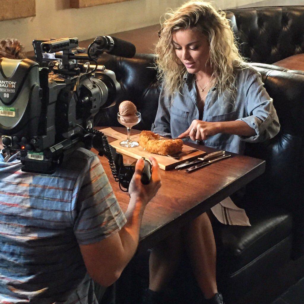 superboxtv's tweet photo. @AngeliqueCooper shoots a scene for #GuiltyPleasures on the @FoodNetwork @black_marketLA https://t.co/SL2HK2CuDT